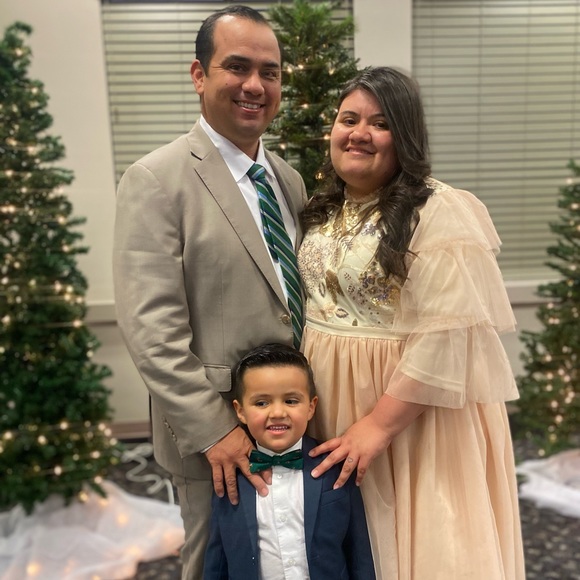 Meet your Posher, Veronica - Picture 2 of 3